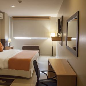 Hotel Corona Real